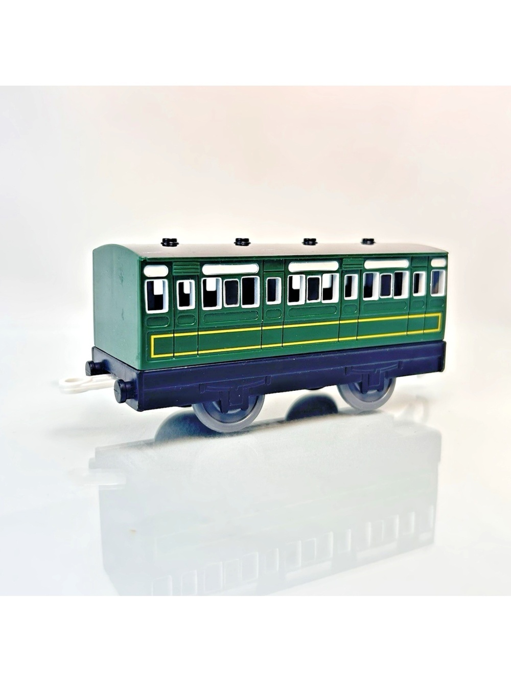 Tomy Thomas Trackmaster Green Express Coach Passenger Car Emily 2002
